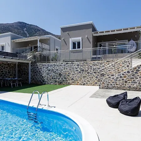 Villa Modern Family Basilicata Salmostro In Bali W/ Pool & Bbq Area *